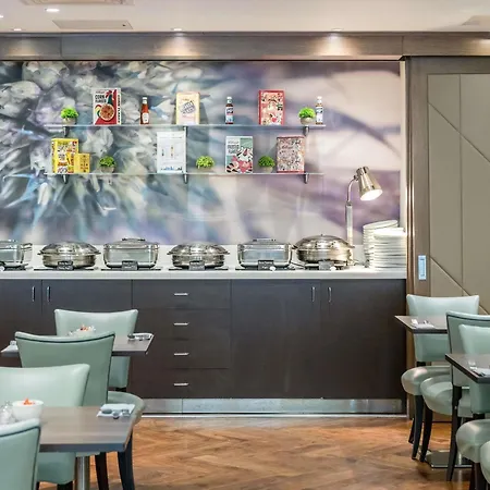 Mercure Edinburgh Haymarket-2